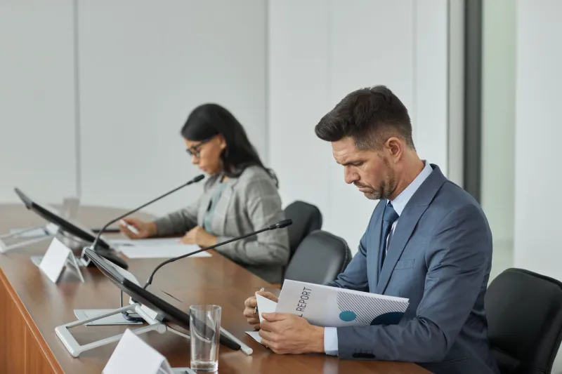 Running Yesterday's Playbook: Five Telltale Signs Your Executive Team Has Stopped Looking Forward